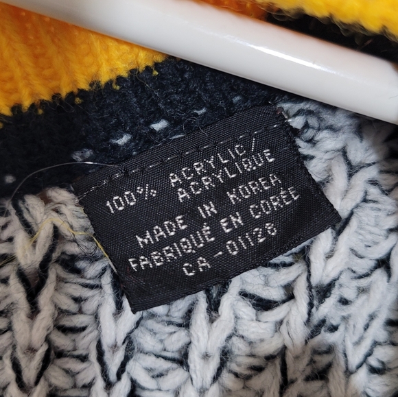 Vintage chunky knit Boston Bruins style deep v neck grandpa sweater jumper - Picture 8 of 8